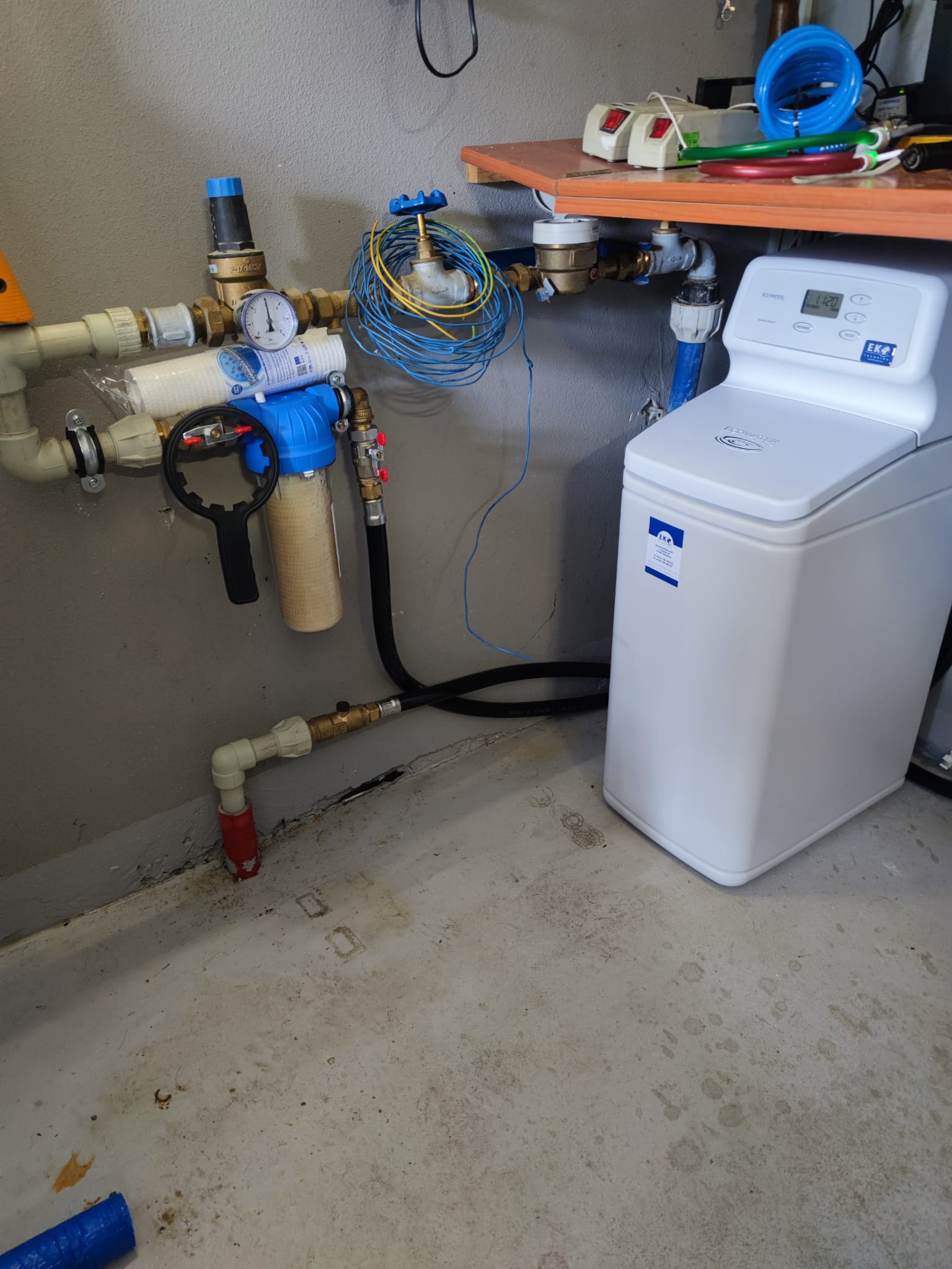 Zmiękczacz wody ECOWATER Comfort 300 montaż w Regulicach dla domu jednorodzinnego